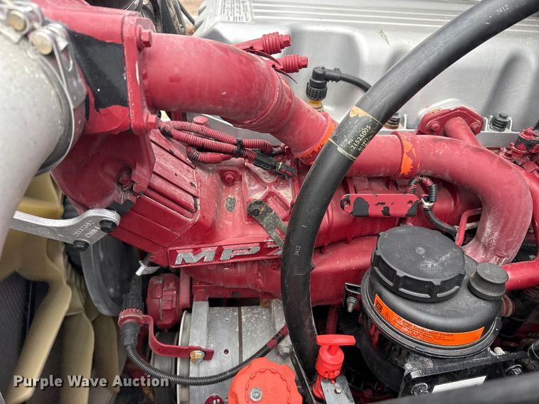 image for item EG1843 2014 Mack CXU612 hook lift truck