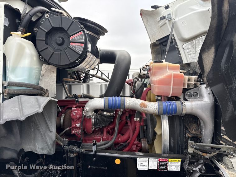 image for item EG1843 2014 Mack CXU612 hook lift truck