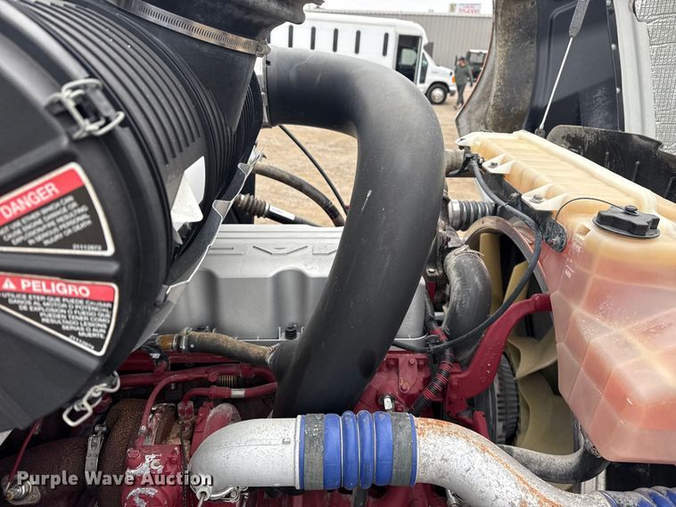 image for item EG1843 2014 Mack CXU612 hook lift truck