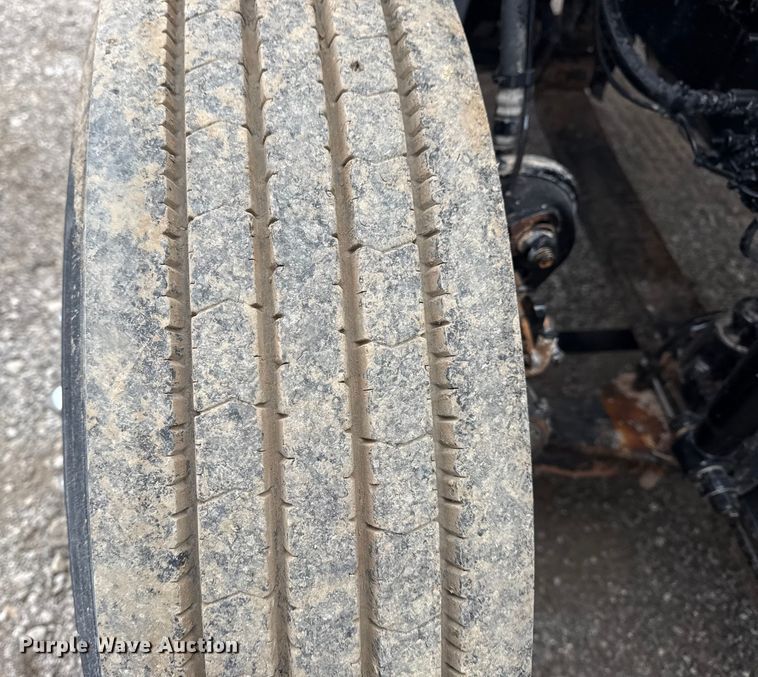 image for item EG1843 2014 Mack CXU612 hook lift truck