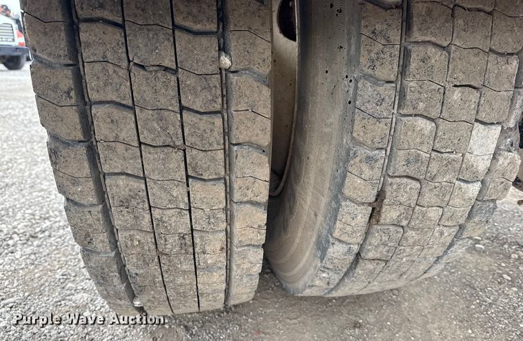 image for item EG1843 2014 Mack CXU612 hook lift truck