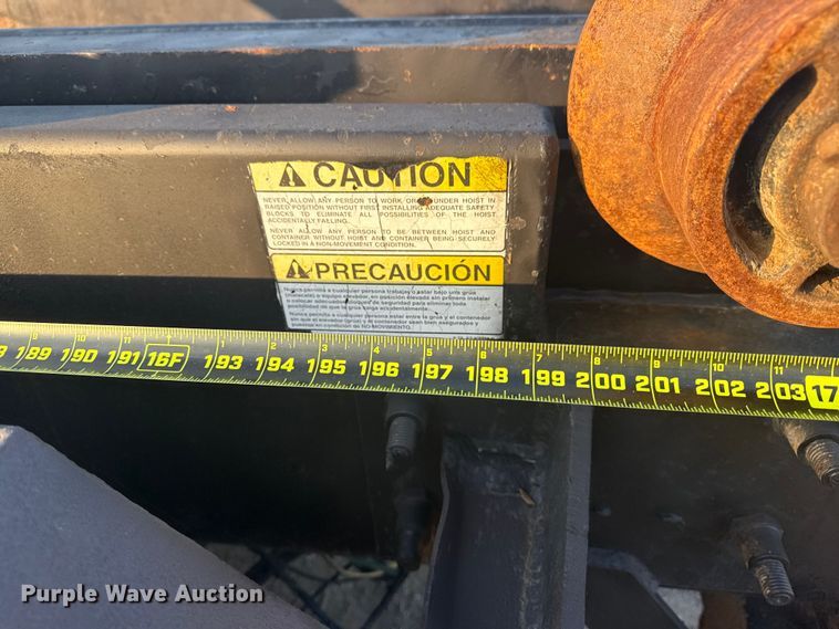 image for item EG1846 2013 Mack GU713 hook lift truck