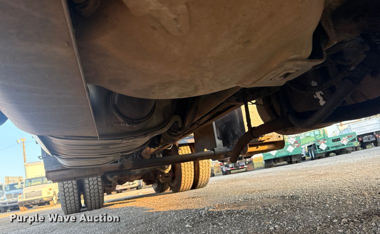 image for item EG1846 2013 Mack GU713 hook lift truck