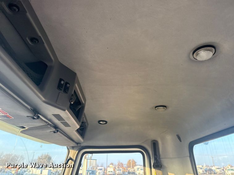 image for item EG1846 2013 Mack GU713 hook lift truck