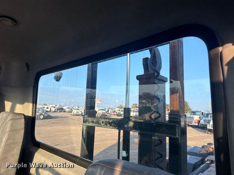 image for item EG1846 2013 Mack GU713 hook lift truck