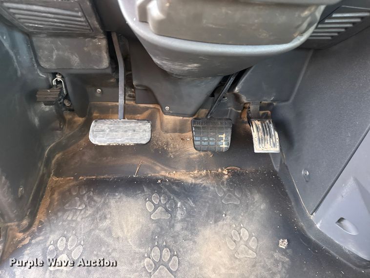 image for item EG1846 2013 Mack GU713 hook lift truck