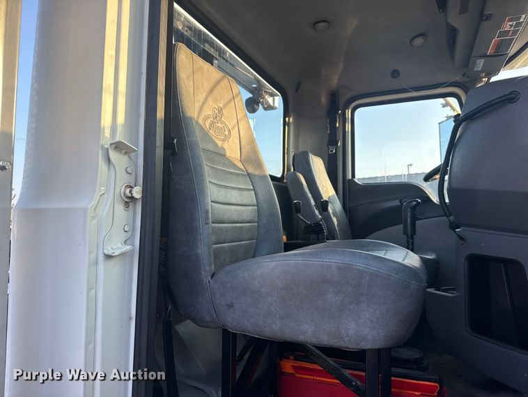 image for item EG1846 2013 Mack GU713 hook lift truck