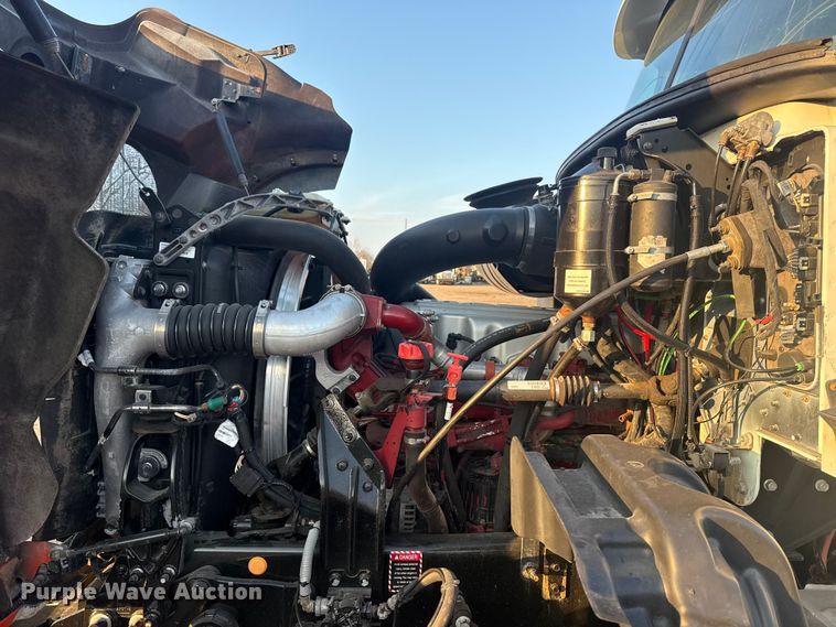 image for item EG1846 2013 Mack GU713 hook lift truck