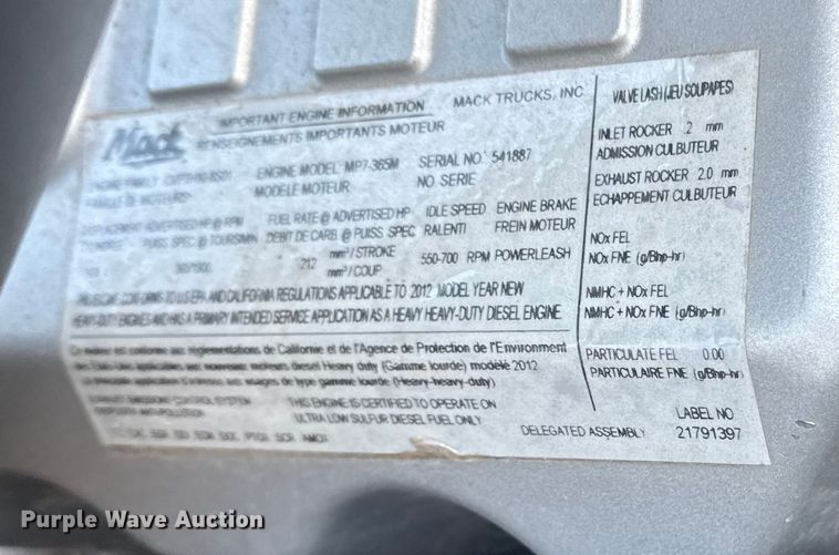 image for item EG1846 2013 Mack GU713 hook lift truck