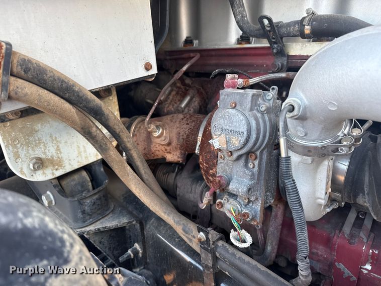 image for item EG1846 2013 Mack GU713 hook lift truck