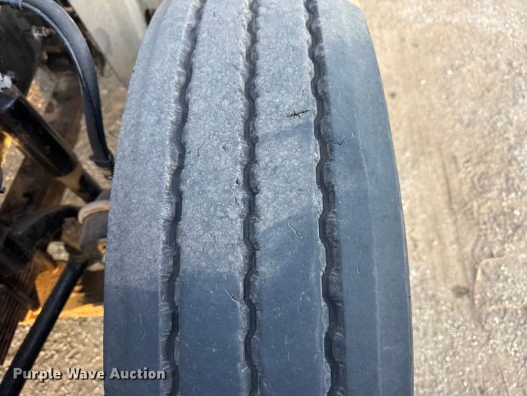 image for item EG1846 2013 Mack GU713 hook lift truck