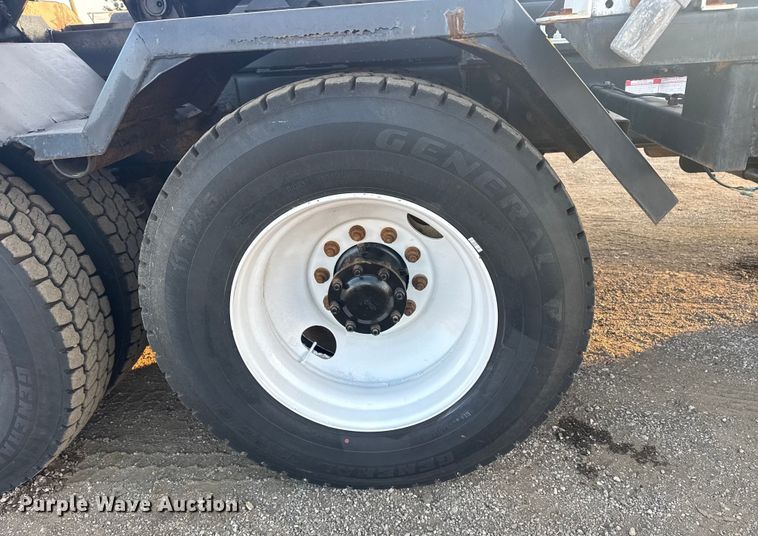 image for item EG1846 2013 Mack GU713 hook lift truck