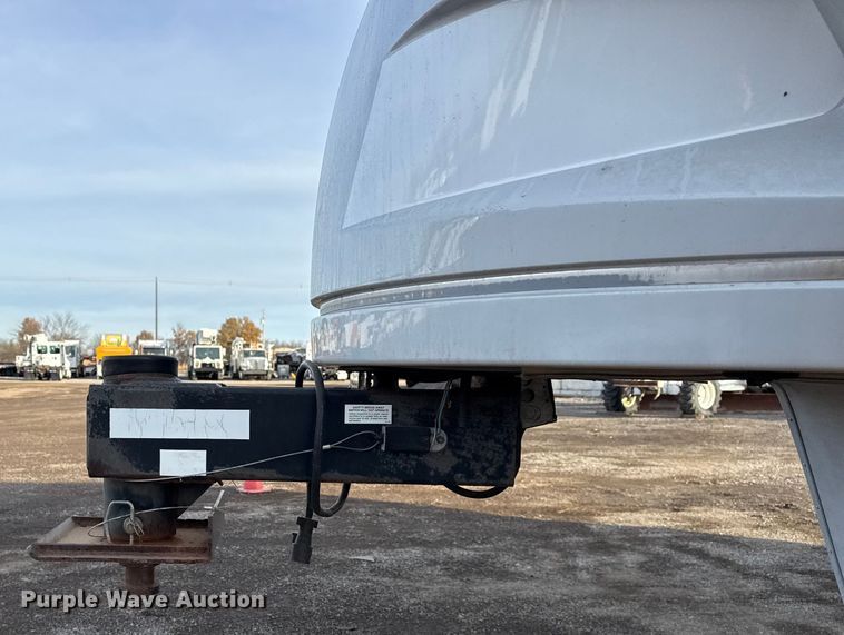 image for item EG1847 2013 Open Range Light camper