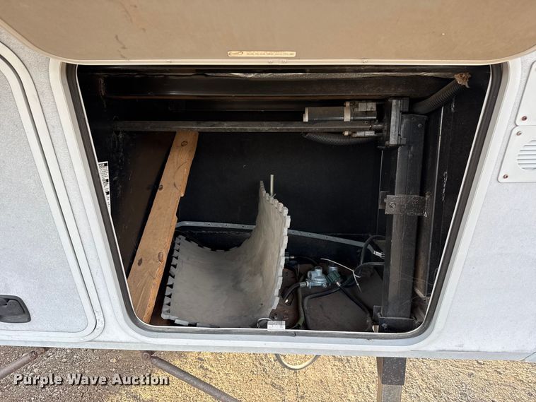 image for item EG1847 2013 Open Range Light camper