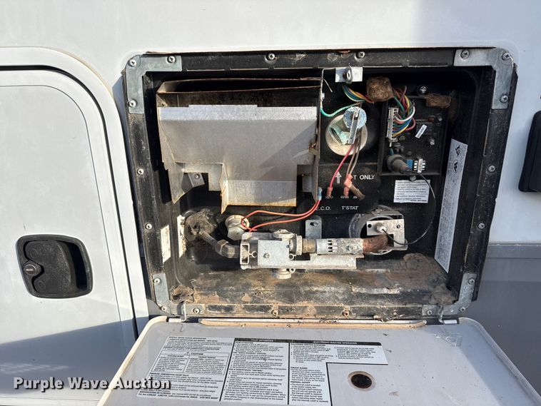 image for item EG1847 2013 Open Range Light camper