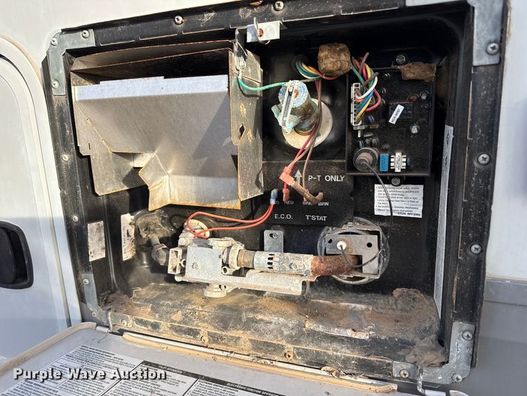 image for item EG1847 2013 Open Range Light camper