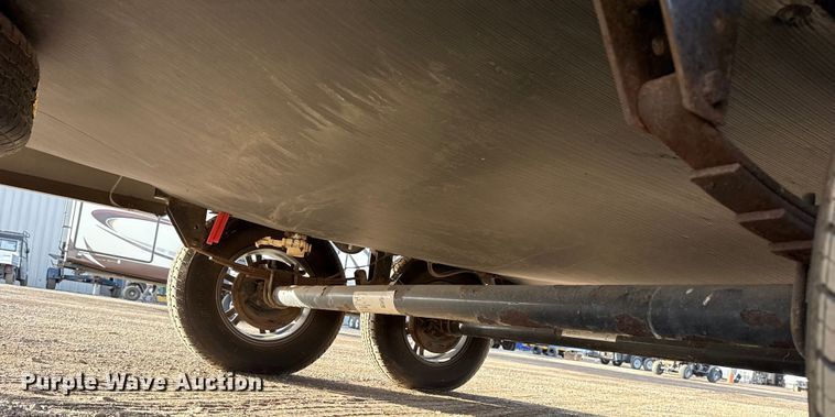 image for item EG1847 2013 Open Range Light camper