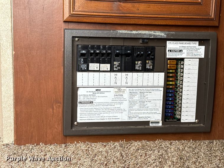 image for item EG1847 2013 Open Range Light camper