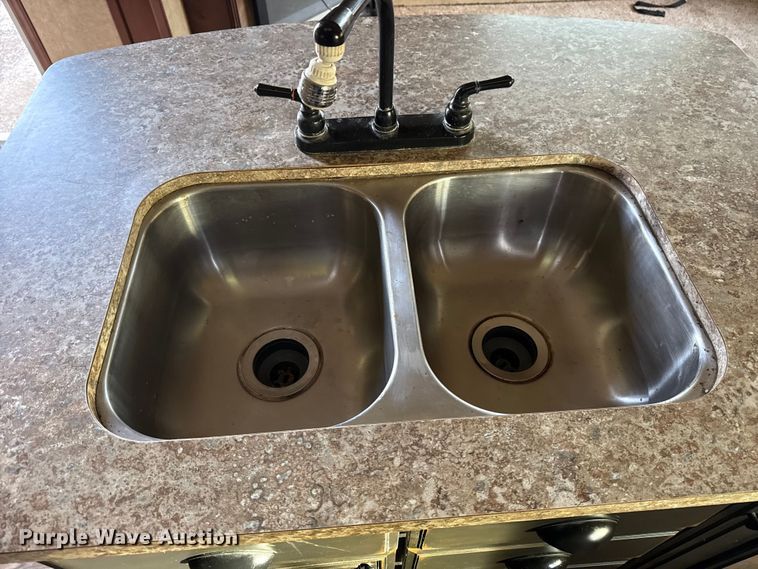 image for item EG1847 2013 Open Range Light camper