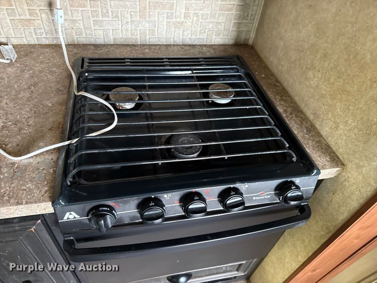 image for item EG1847 2013 Open Range Light camper