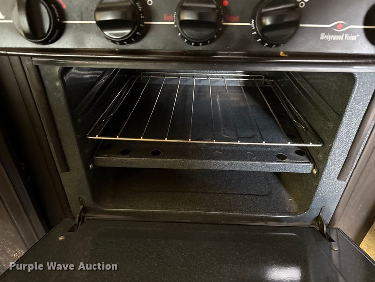 image for item EG1847 2013 Open Range Light camper