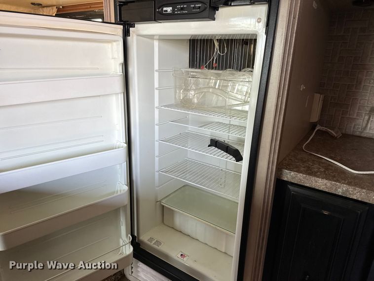 image for item EG1847 2013 Open Range Light camper