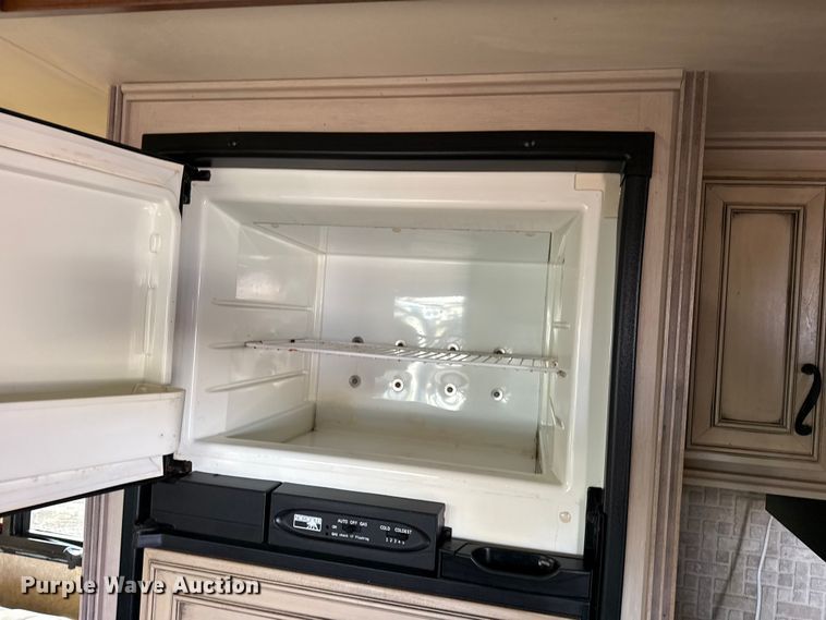 image for item EG1847 2013 Open Range Light camper