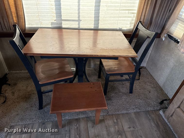 image for item EG1847 2013 Open Range Light camper