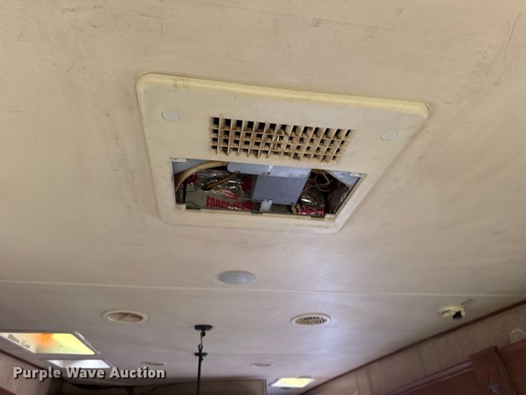 image for item EG1847 2013 Open Range Light camper