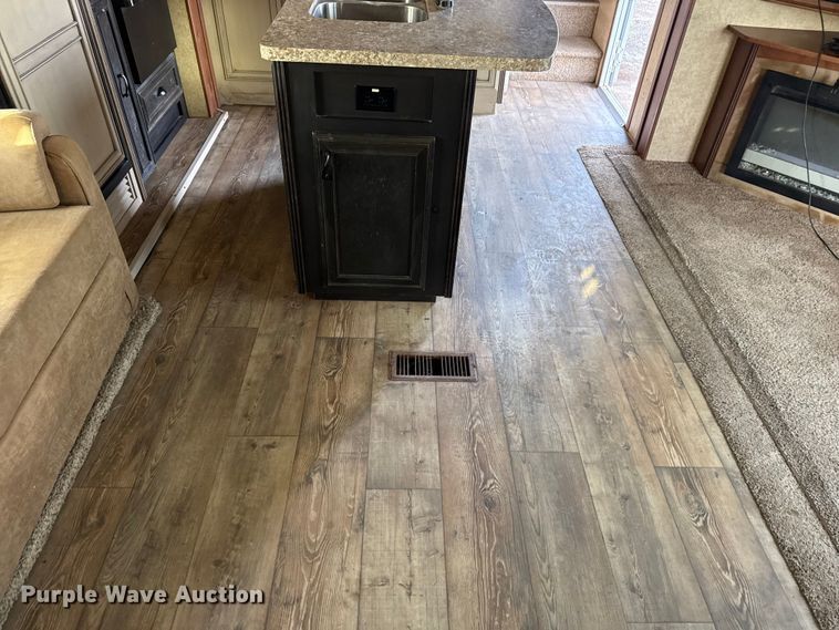 image for item EG1847 2013 Open Range Light camper