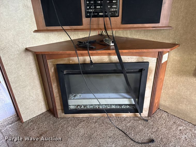 image for item EG1847 2013 Open Range Light camper