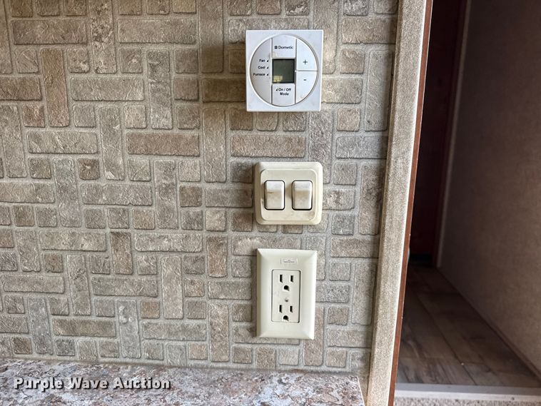 image for item EG1847 2013 Open Range Light camper