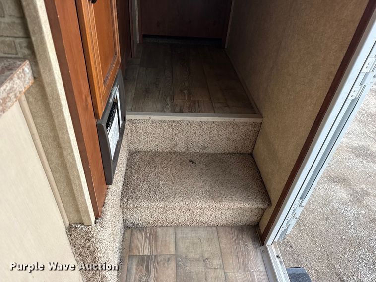 image for item EG1847 2013 Open Range Light camper