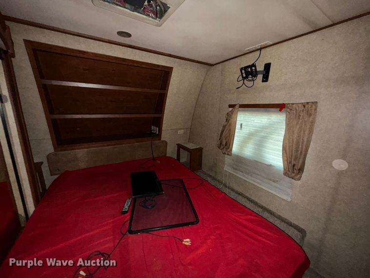 image for item EG1847 2013 Open Range Light camper