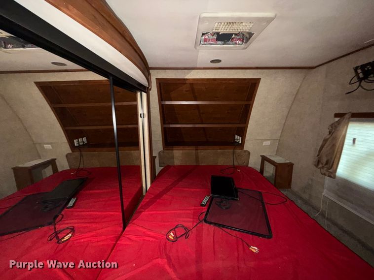 image for item EG1847 2013 Open Range Light camper