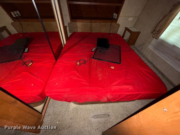 image for item EG1847 2013 Open Range Light camper