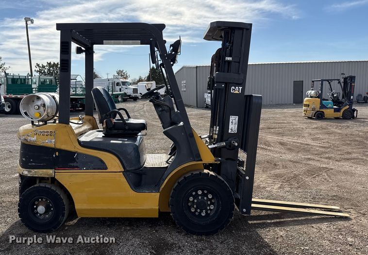 image for item EG1855 Caterpillar P4000 forklift