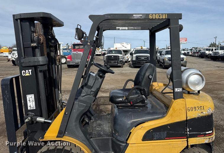 image for item EG1855 Caterpillar P4000 forklift