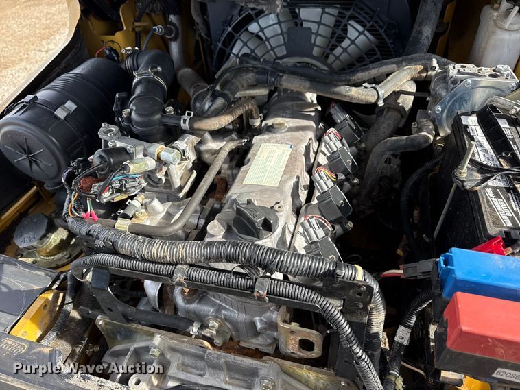 image for item EG1855 Caterpillar P4000 forklift