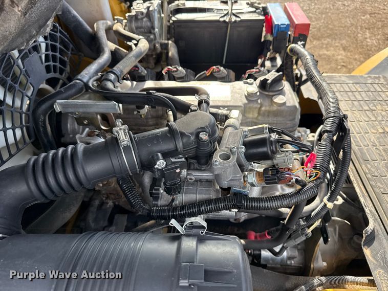 image for item EG1855 Caterpillar P4000 forklift