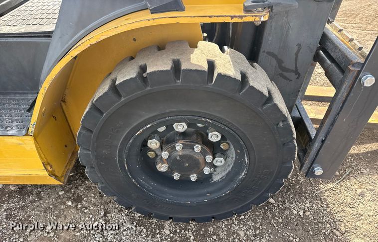 image for item EG1855 Caterpillar P4000 forklift