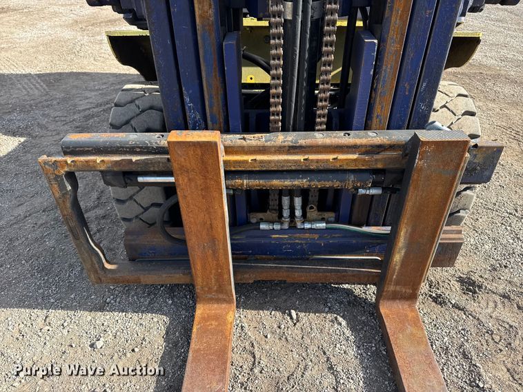 image for item EG1856 Komatsu FG25SHT-12 forklift