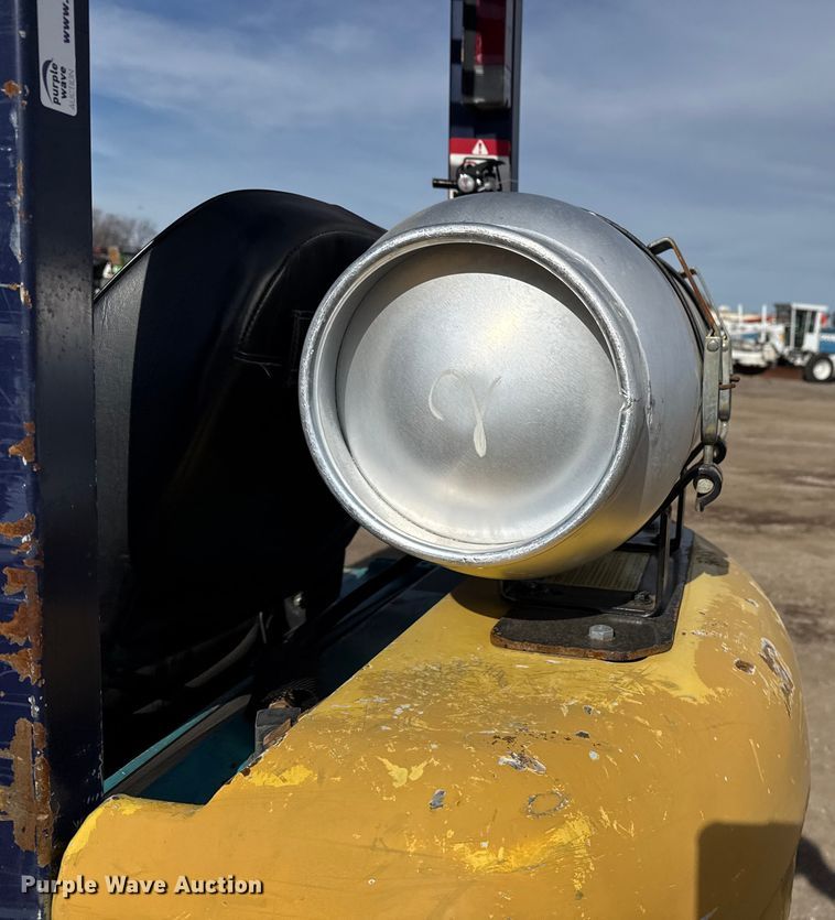 image for item EG1856 Komatsu FG25SHT-12 forklift