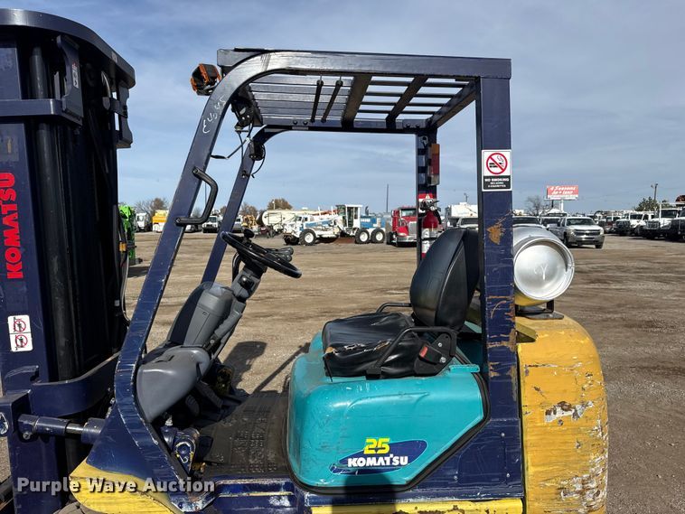 image for item EG1856 Komatsu FG25SHT-12 forklift