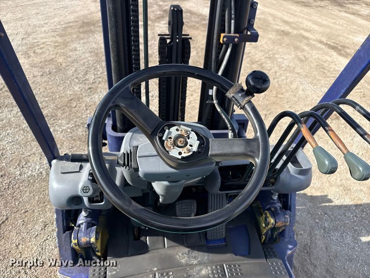 image for item EG1856 Komatsu FG25SHT-12 forklift