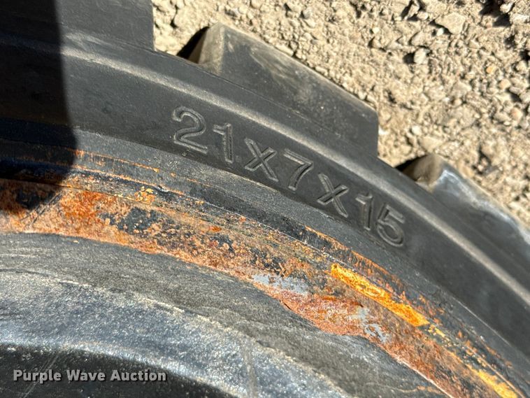 image for item EG1856 Komatsu FG25SHT-12 forklift