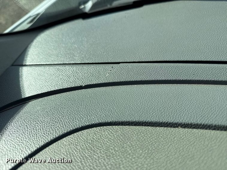 image for item EG1857 2011 Chevrolet 2500HD Crew Cab pickup truck