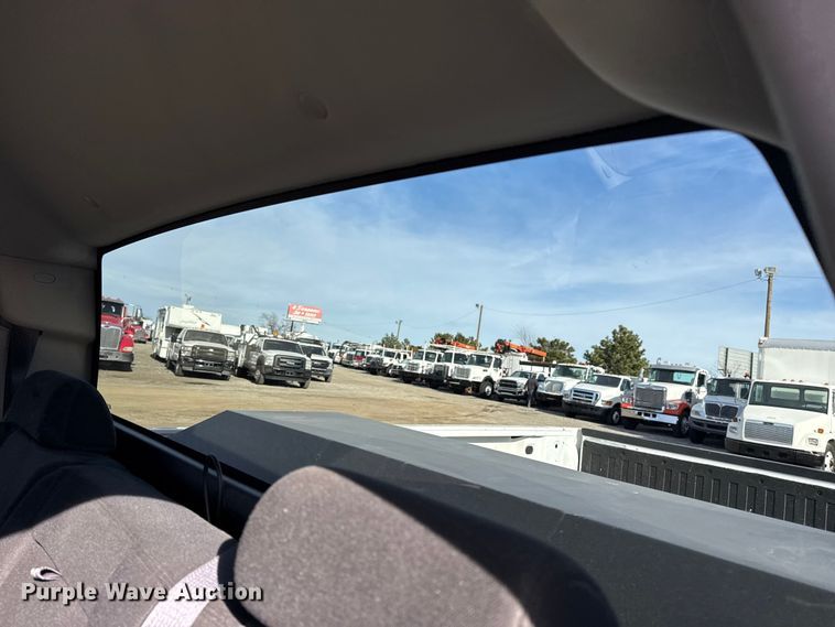 image for item EG1857 2011 Chevrolet 2500HD Crew Cab pickup truck