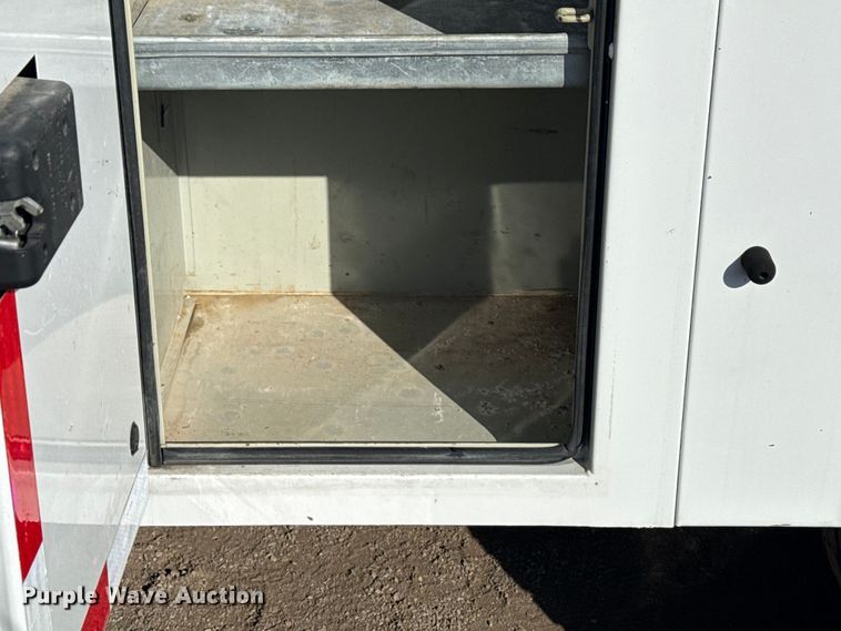 image for item EG1870 2016 Ram  5500HD utility / service truck