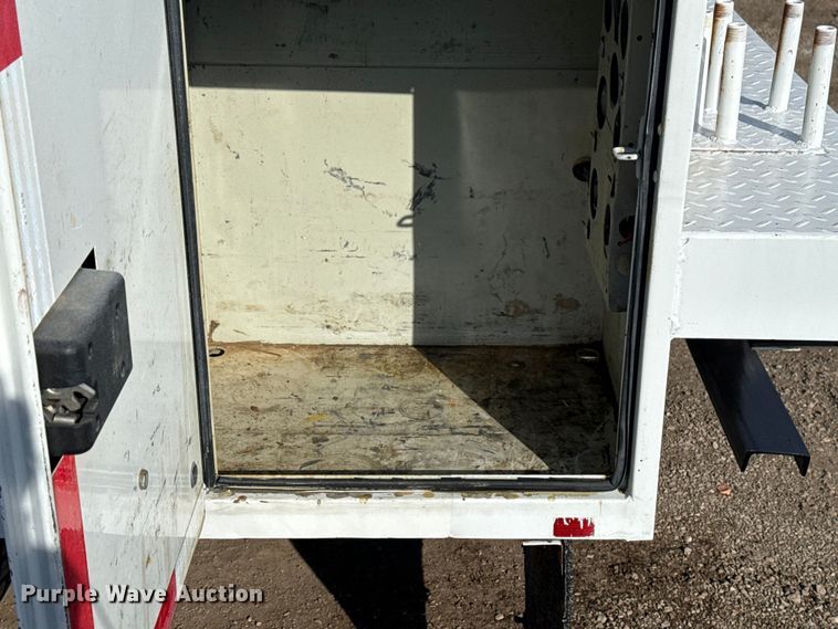 image for item EG1870 2016 Ram  5500HD utility / service truck